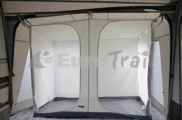 Voortent uitbouw binnentent Voortent uitbouw binnentent